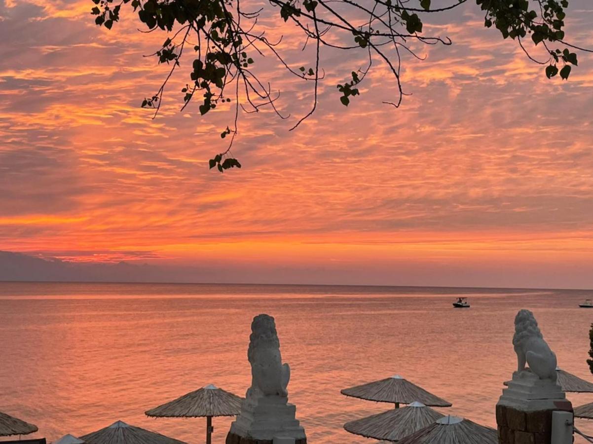 Halkidiki Greek Pride Seafront Hotel Skála Foúrkas エクステリア 写真