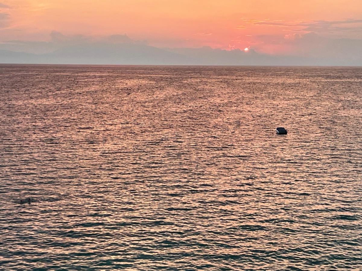 Halkidiki Greek Pride Seafront Hotel Skála Foúrkas エクステリア 写真